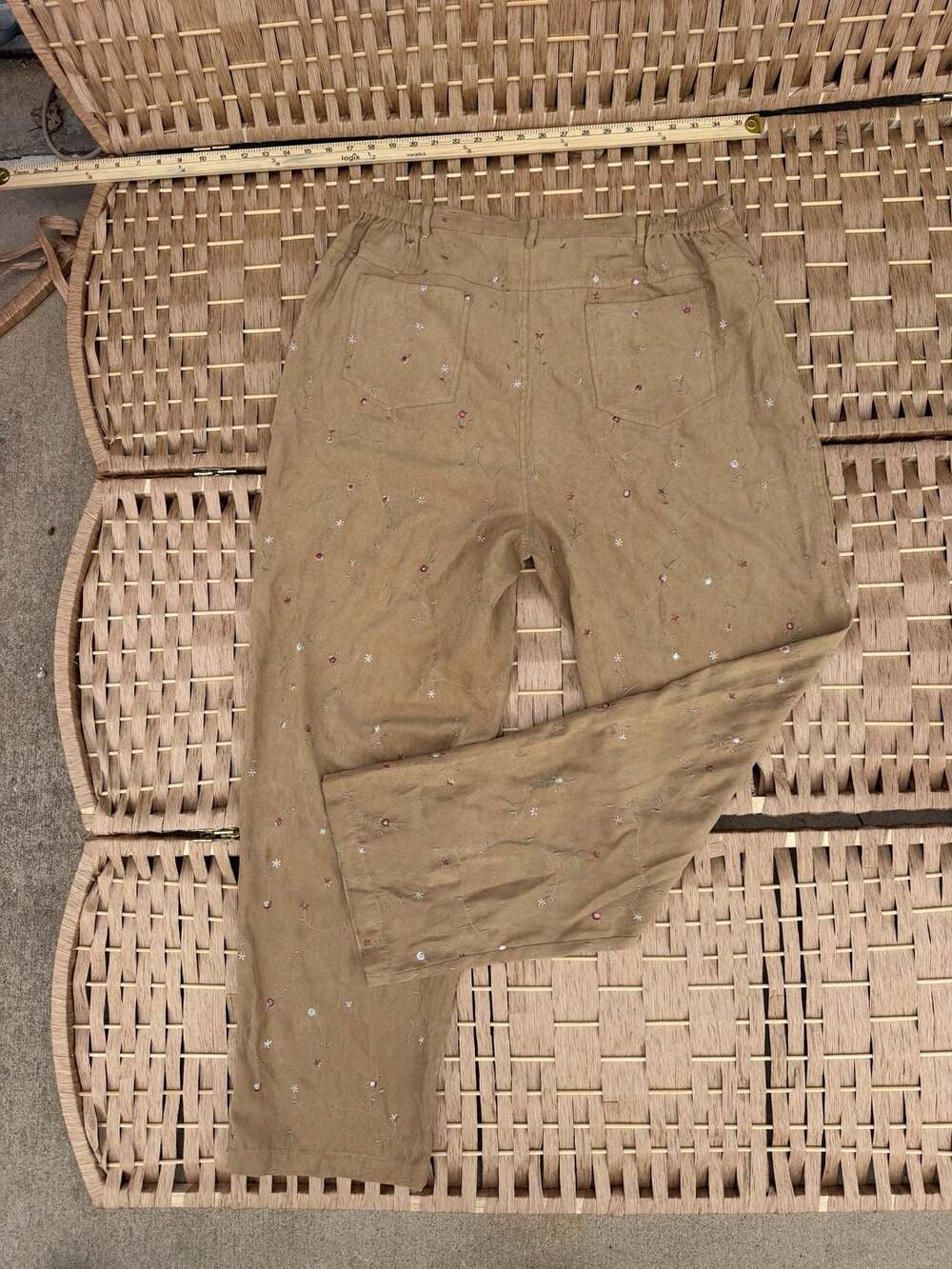 Erin London Floral Embroidered Tan Pants Size XL